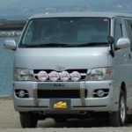 ハイエースと網戸はTK-TECHへ